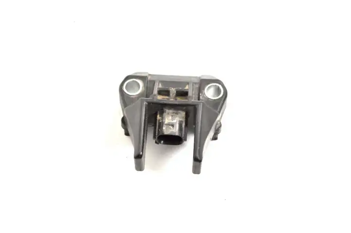 Toyota Land Cruiser (J150) (2009 - ) 8917330160 Датчик удара SRS — фото 1