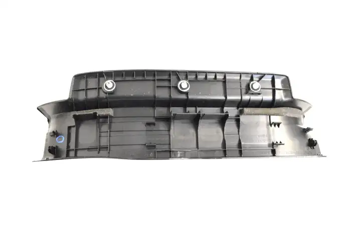 Toyota Land Cruiser (J150) (2009 - ) 6791760210 Внутренняя отделка заднего порога — фото 2