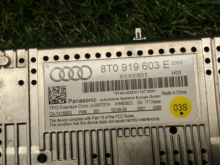 Audi A4 (2007 - 2011)  8T0919603E Экран/ дисплей / маленький экран