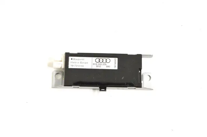 Audi A4 S4 B8 8K (2011 - 2015) 8K9035225 Усилитель антенны — фото 1