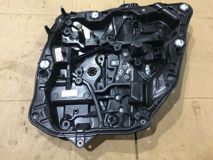 7365168 BMW 5 G30 G31 Galinio el. lango pakėlimo mechanizmas be varikliuko