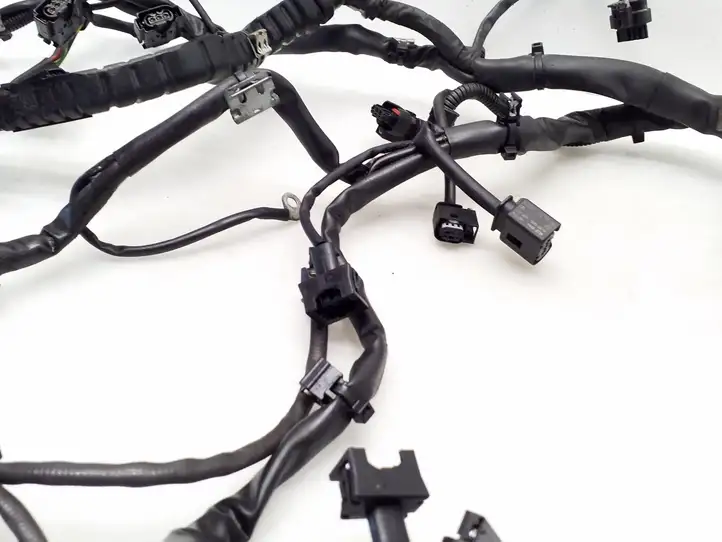 Mercedes-Benz C W204 (2007 - 2014)  A2711506833 Проводка двигателя