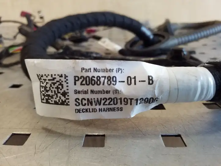 Tesla Model 3 (2017 - 2023) P206878901B Жгут проводов крышки багажника — фото 4