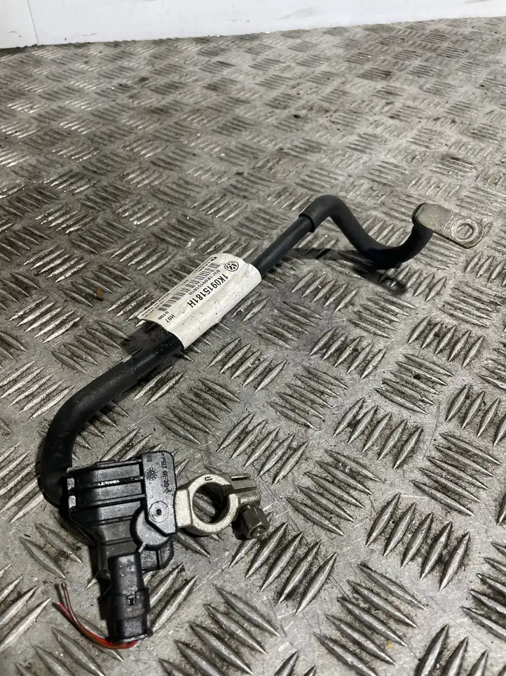 Volkswagen Tiguan (2011 - 2016)  1K0915181H Минусовый провод (аккумулятора)