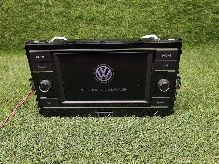 Volkswagen Tiguan (2016 - 2020) 5G6035868 Магнитола / мультимедийная система — фото 3