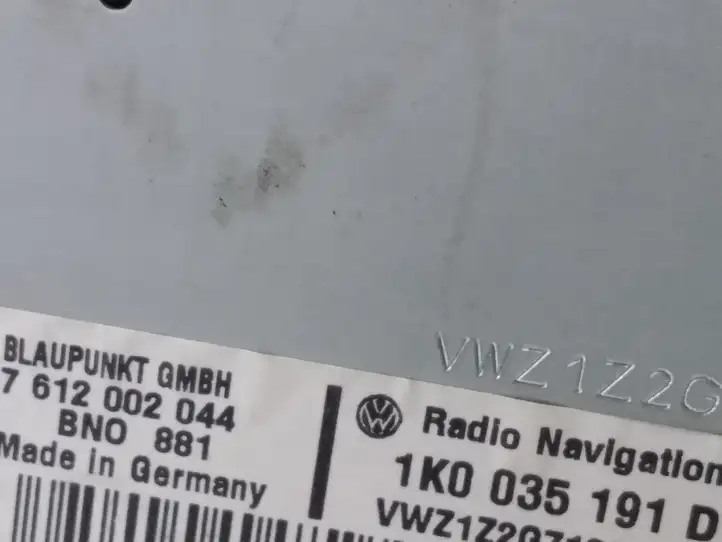 Volkswagen Touran I (2003 - 2010) 1K0035191D Магнитола / мультимедийная система — фото 3