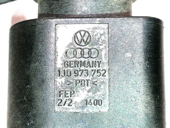 Audi A8 S8 D3 4E (2005 - 2007) 1J0973752 Прочая электропроводка — фото 2
