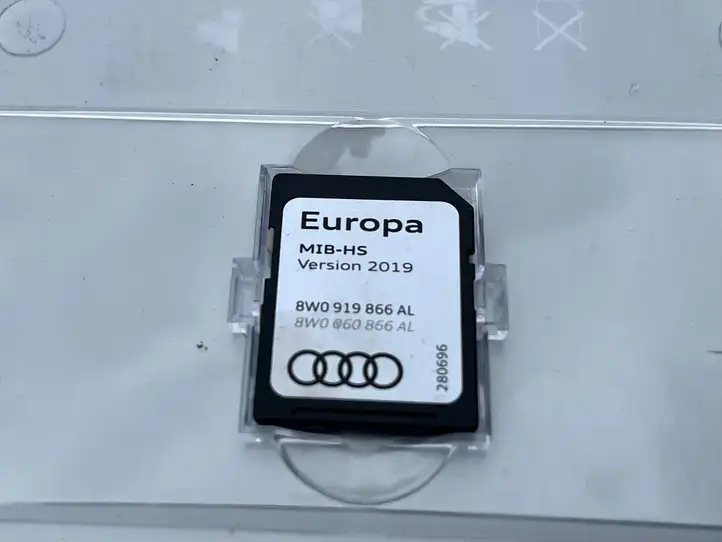Audi A5 (2016 - ) 8W0919866AL Навигационные карты CD/DVD — фото 2