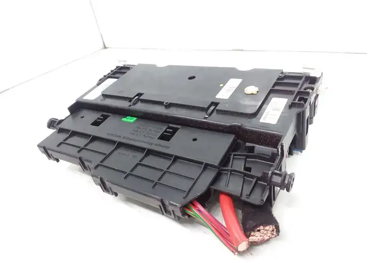 BMW 3 E46 (1998 - 2005)  8364540 Блок предохранителей