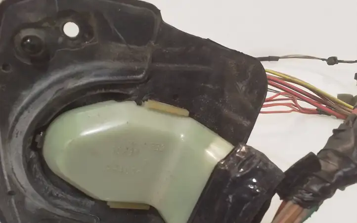 Dodge Caliber (2006 - 2012)  71844232 Проводка передних дверей