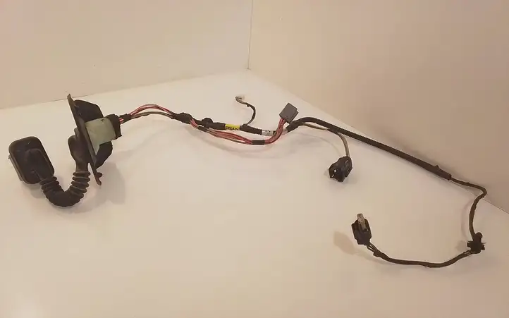 Dodge Caliber (2006 - 2012)  71844230 Проводка передних дверей