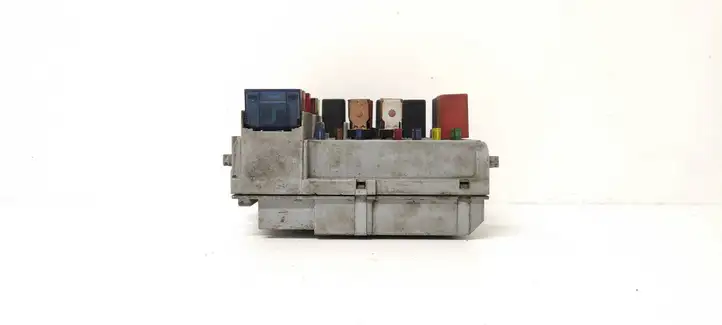 Fiat Stilo (2001 - 2010)  46796538 Блок предохранителей