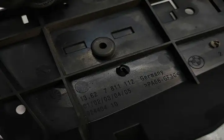 BMW 5 F10 F11 (2009 - 2016)  7811112 Проводка двигателя