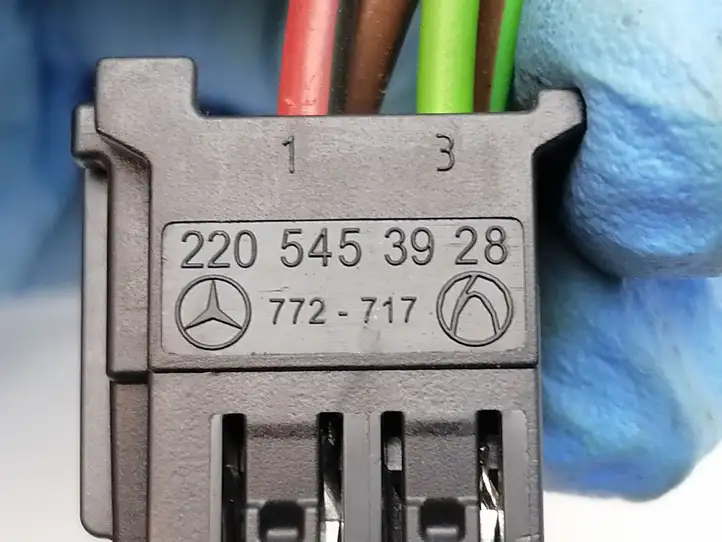 Mercedes-Benz CLA C117,X117,W117 (2013 - 2019) A1765405508 Проводка передней двери — фото 4