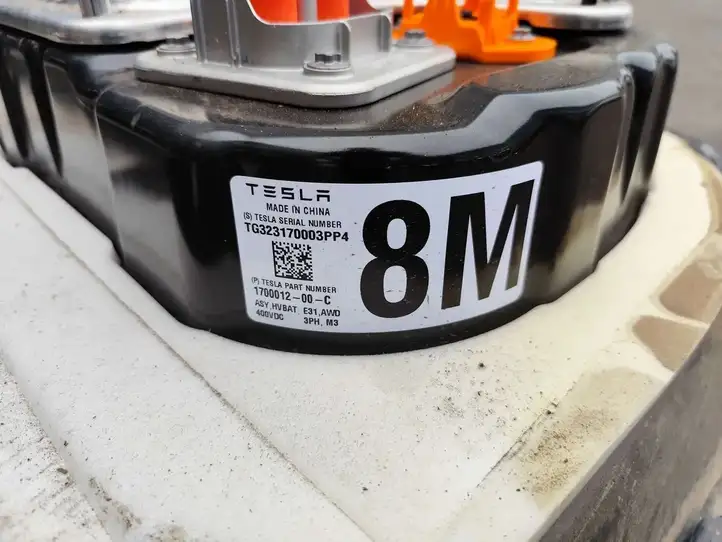 Tesla Model Y (2019 - 2024) 1700012-00-C Аккумулятор гибридного / электрического автомобиля — фото 6