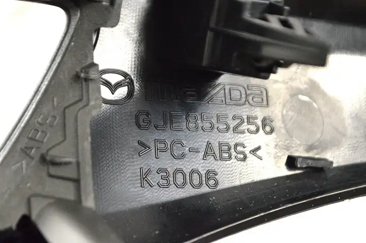 Mazda 6 (2012 - 2015) GJE855256 Декоративная планка — фото 5