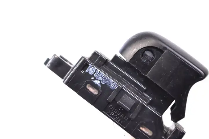 Nissan Qashqai (2013 - 2017) 151298D Блок кнопок стеклоподъемников — фото 5