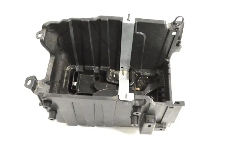 Ford Fiesta (2017 - ) H1BB10723AC Ящик аккумулятора — фото 1
