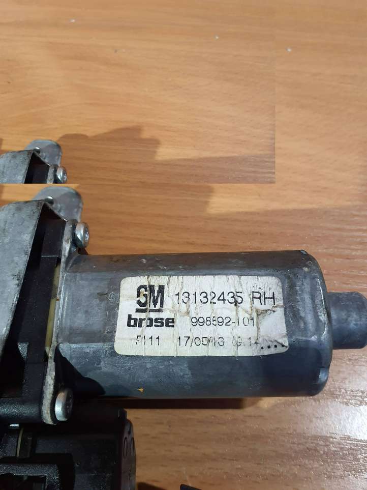 Opel Zafira (2008 - 2014)  13132435 Передний комплект электрического механизма для подъема окна