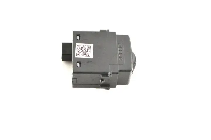 Nissan Juke I F15 (2010 - 2018) 25190BV80A Кнопка фаркопа в багажнике — фото 3