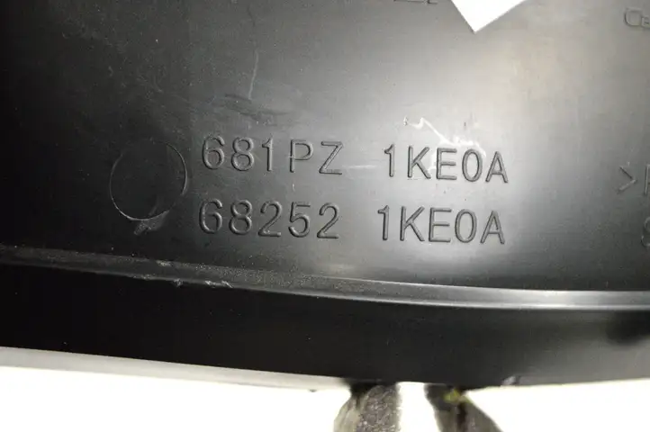 Nissan Juke I F15 (2010 - 2018) 681PZ1KE0A Другая деталь консоли (туннеля) — фото 5