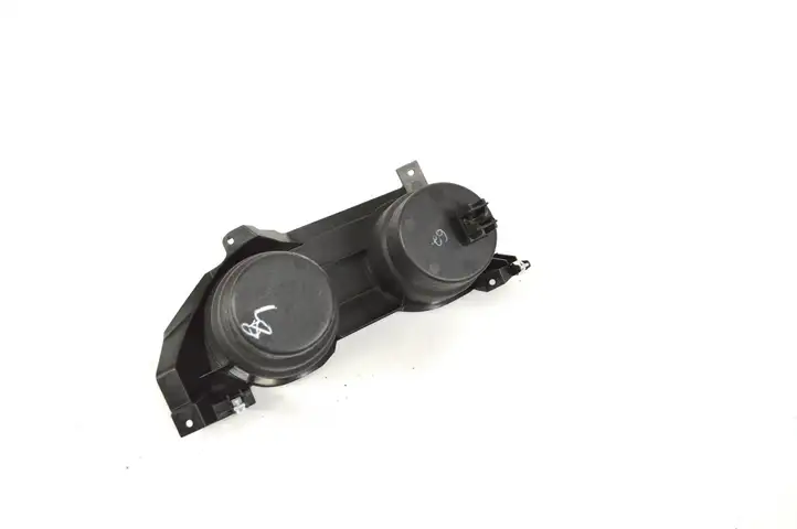Nissan Juke I F15 (2010 - 2018) 96966BV80A Передний подстаканник — фото 4