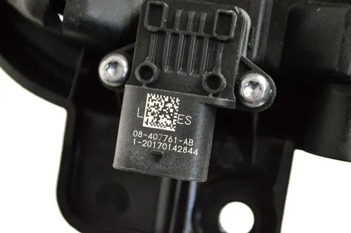 Tesla Model 3 (2017 - 2023) 108183100J Наружная ручка двери — фото 6