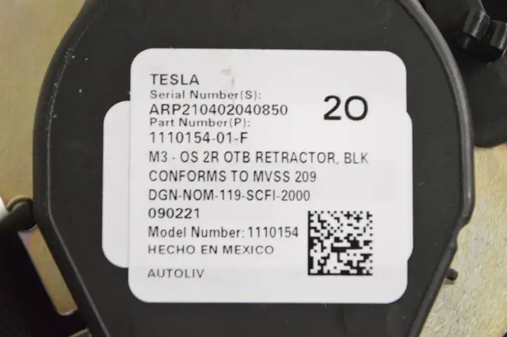 Tesla Model 3 (2017 - 2023) 111015401F Задний ремень безопасности — фото 5
