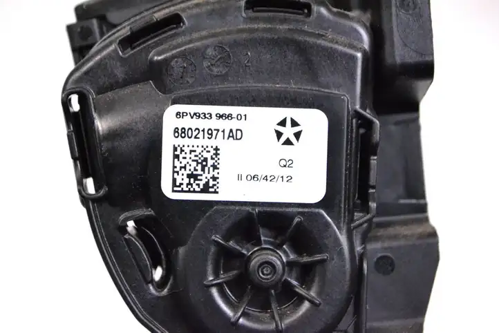 Jeep Grand Cherokee (2010 - 2021) 68021971AD Педаль акселератора — фото 6