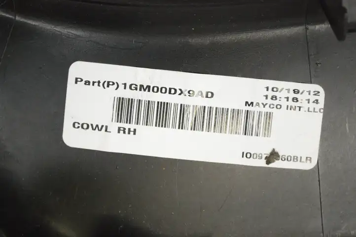 Jeep Grand Cherokee (2010 - 2021) 1GM00DX9AD Внутренняя отделка переднего порога — фото 6