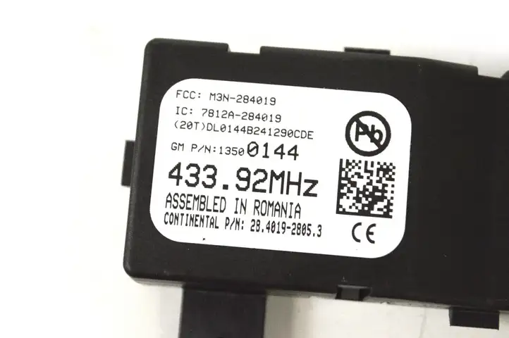 Opel Astra J (2012 - 2015) 13500144 GPS антенна — фото 5