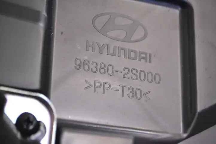 Hyundai ix35 (2013 - 2019) 963802S000 Сабвуфер — фото 5