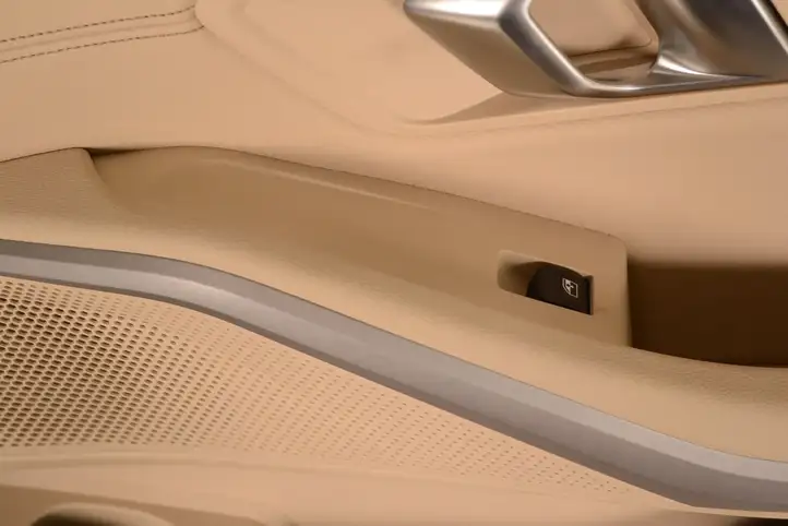 BMW 3 G20 G21 (2019 - ) Обшивка передней двери — фото 4