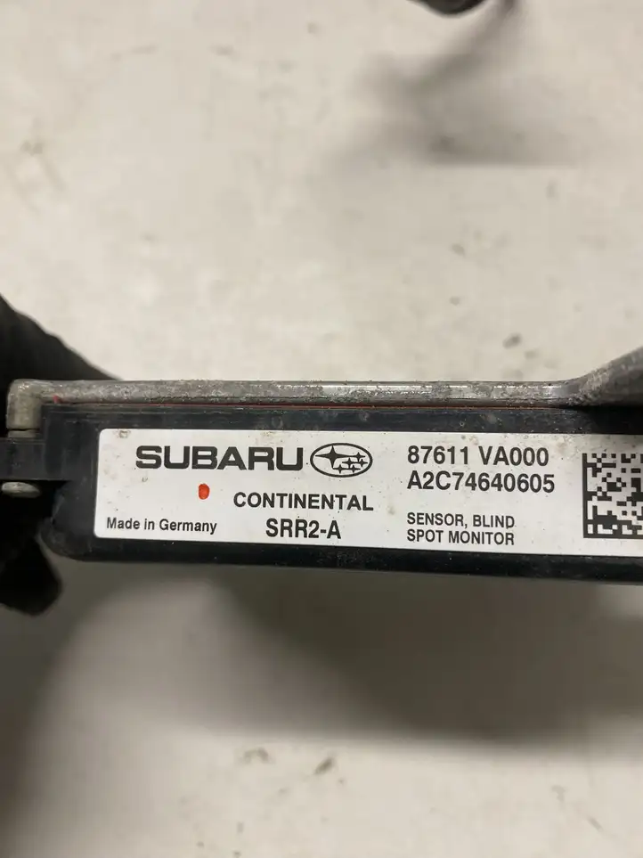 Subaru Forester SJ (2013 - 2018) 87611VA00 Радар контроля слепых зон — фото 3