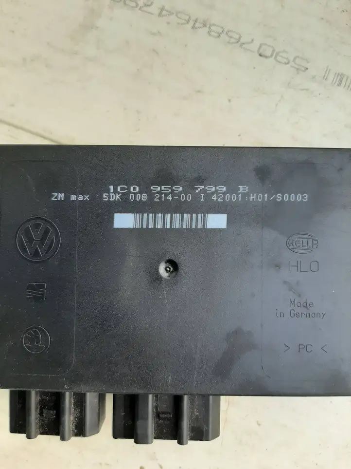 Volkswagen PASSAT B5.5 (2001 - 2005) 1C0959799B Модуль комфорта — фото 3