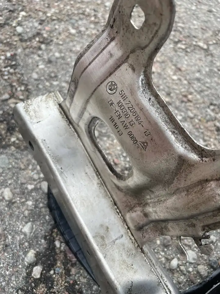 BMW 3 F30 F35 F31 (2012 - 2018) 7266193 Кронштейн панели радиатора — фото 3