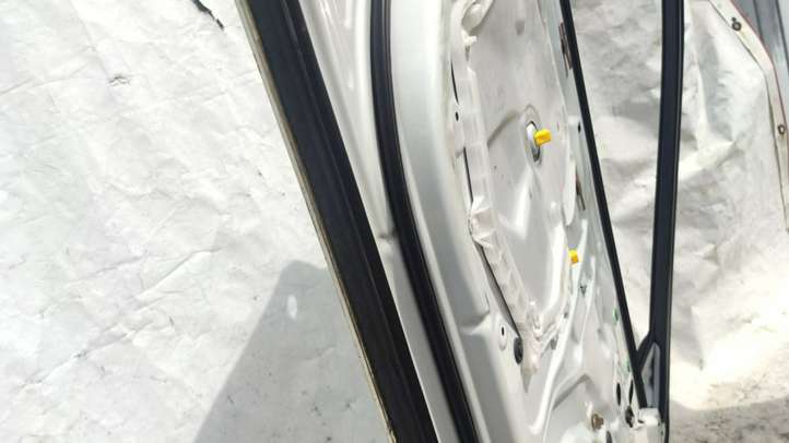 Toyota Camry (2017 - 2020)  6700206280 Дверь