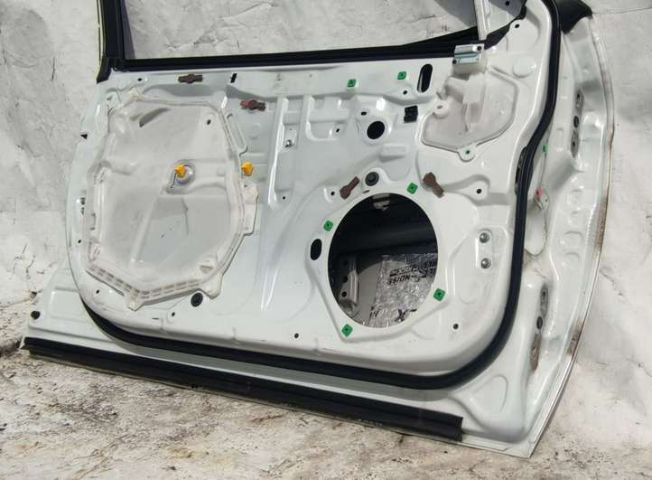 Toyota Camry (2017 - 2020)  6700206280 Дверь