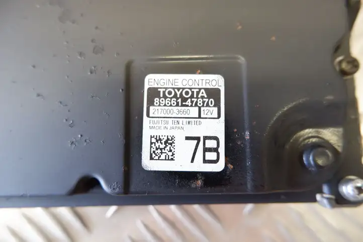 Toyota Prius Prime (2017 - ) 8966147870 Блок управления двигателем (ЭБУ) — фото 4