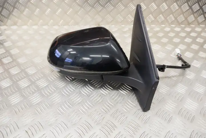 Toyota Yaris XP210 (2020 - ) Боковое зеркало с электроприводом — фото 1