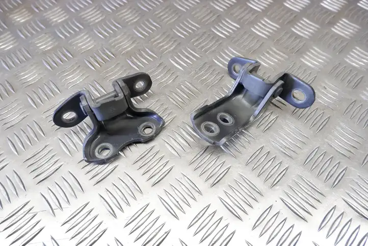 Lexus GS 250 300 350 300h 450h (2015 - 2020) 6874012120 Петли передней двери (комплект) — фото 5
