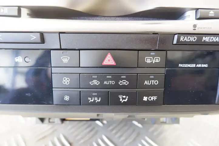 Lexus GS 250 300 350 300h 450h (2015 - 2020) 8613030711 Блок управления климат-контролем — фото 2