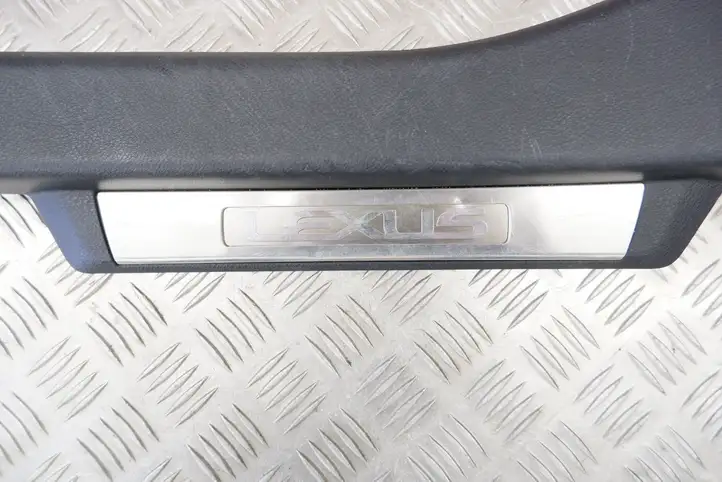 Lexus GS 250 300 350 300h 450h (2015 - 2020) 6794030051 Внутренняя отделка заднего порога — фото 5