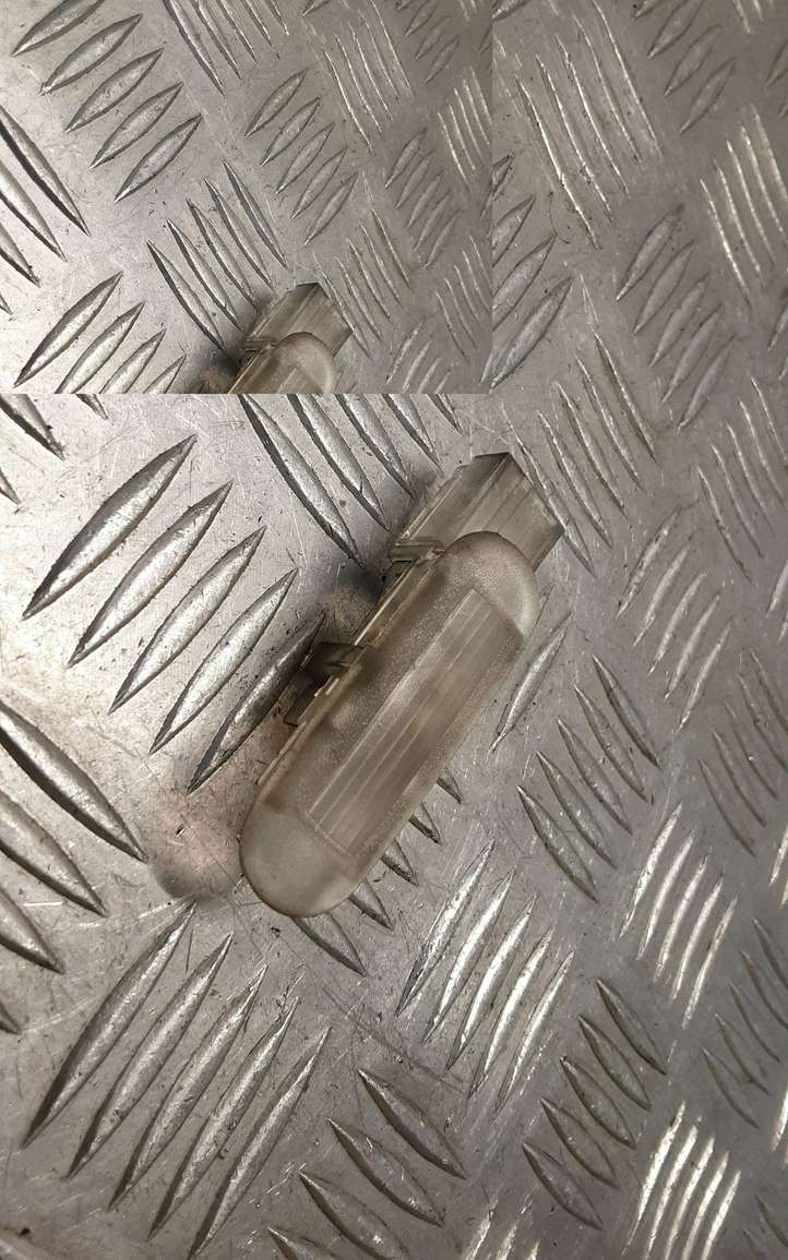 Renault Scenic II -  Grand scenic II (2003 - 2006)  8200120715 Другой фонарь салона
