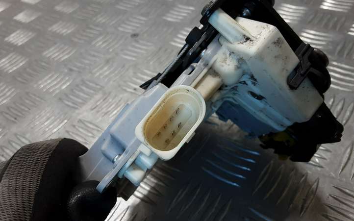 Audi A6 (2004 - 2008)  4F0839016 Замок задней двери