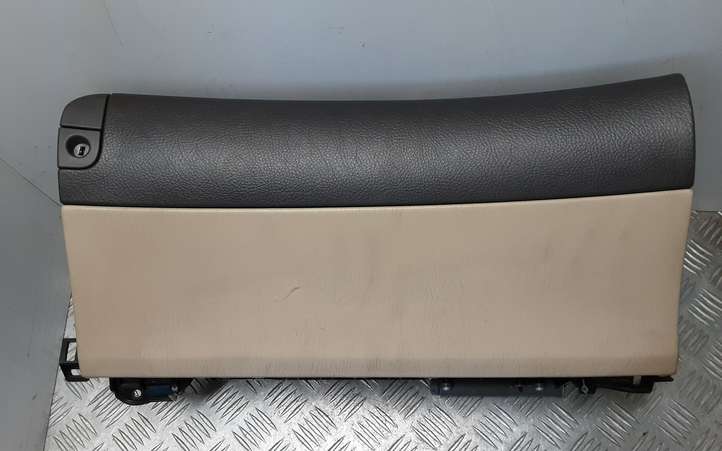 Lexus GS 300 350 430 450h (2004 - 2007)  5555030360 Комплект ящика для вещей (бардачка)