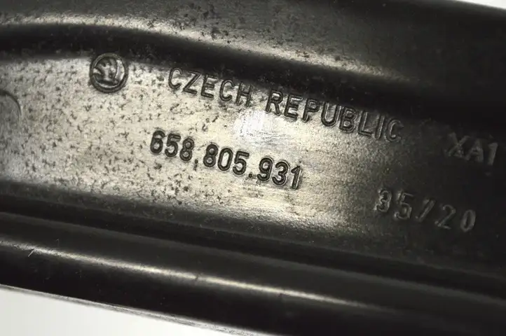 Skoda Kamiq (2019 - ) 658805931 Крепление крыла — фото 6
