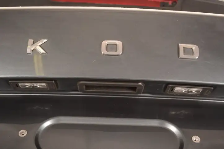 Skoda Kamiq (2019 - ) Крышка багажника — фото 7