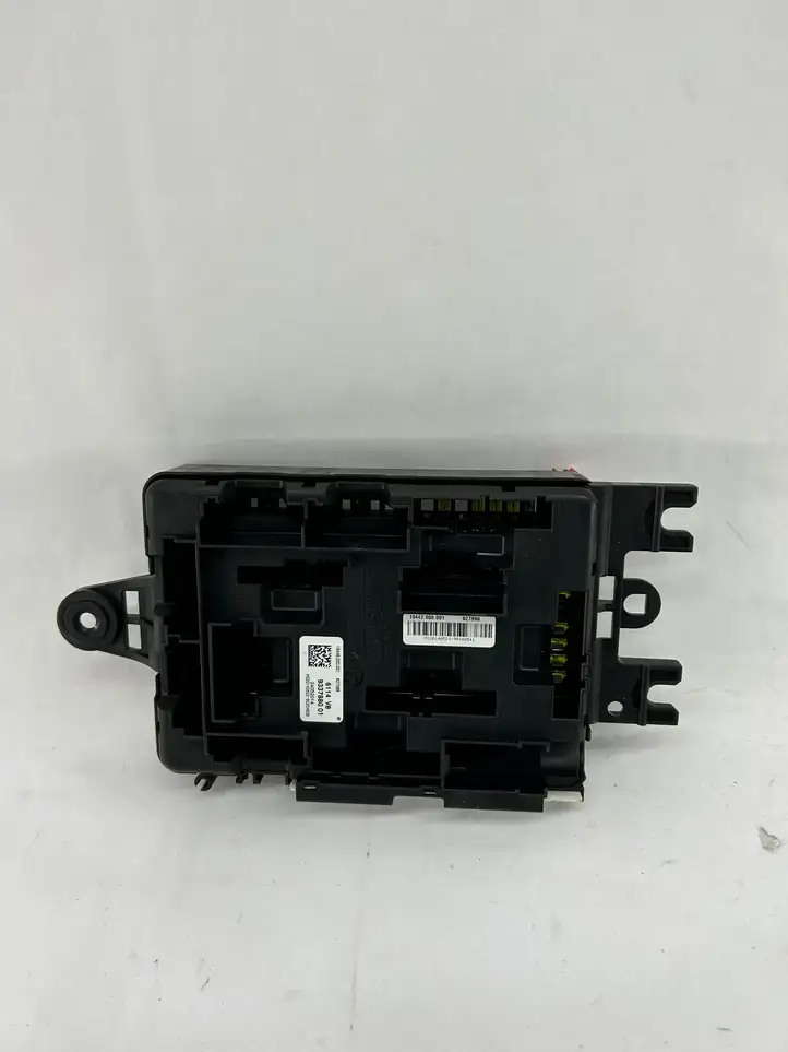 BMW 3 F30 F35 F31 (2012 - 2018) 9337880 Блок предохранителей — фото 3