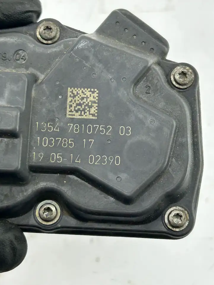 BMW 3 F30 F35 F31 (2012 - 2018) 7810752 Дроссельная заслонка — фото 2